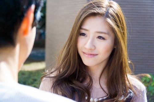美人妻をナンパ！！欲求不満と紐解いて口説いて！！美熟女奥様　乳首攻め濡れてバイブ責め　手マン生フェラ生挿入　中出し