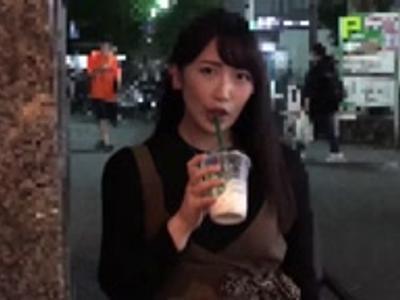 〖個人撮影-大学生〗「撮るの？」口説いた巨乳な可愛い美女とエチエチ撮影！即抜け注意なスケベ映像