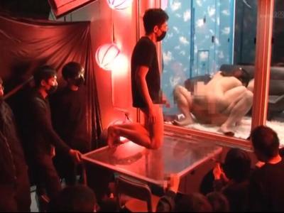 〖逆転外見える!?-素人ナンパ〗二次会終わりの美女が騙されて丸見え状態でH！興奮確実な激エロ動画