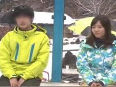 〖マジックミラー-エステ〗『生で入れるの？』男知り合いと旅先でエロ企画で生性行為しちゃった！ホットなエロ動画