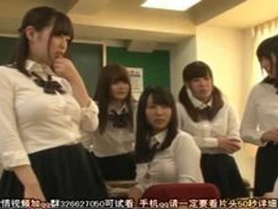 『下着がない！！』プールの後に下着を盗まれてブラ無しで授業！男子生徒が興奮！ハァハァ決定