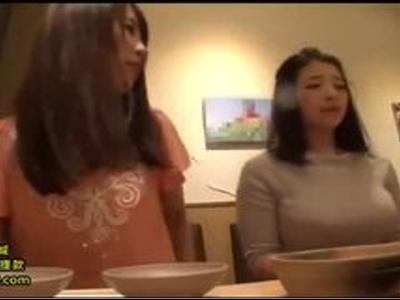 『相席居酒屋ナンパ』ほろ酔いな美女2人を部屋にお持ち帰りして即ハメファック！胸がエロすぎ