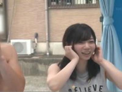 〖マジックミラー-素人ナンパ〗『我慢できない～』大学の同級生と素股マッサージ！股間が火照ってゴム無しファック！スタイルがいい感じの女の子