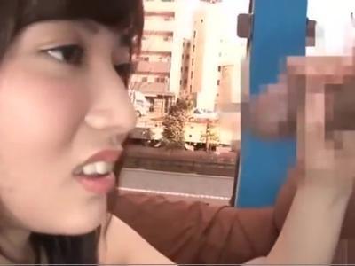 〖外見える!?-企画〗『発情してきちゃった♡』最近ご無沙汰な奥さんにシコシコ鑑賞させると発情！今日のおかずになるめちゃシコ動画