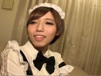 〖メイド-美乳〗『ご主人様♡』アキバ系のメイド娘をナンパして即ハメSEX！迷ったらこの動画