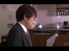 【ながえスタイル】隣で彼女が寝取られて生セックス☆舐めたくなる美脚奥様を普段よりおチンポギンギンの浮気セックス☆