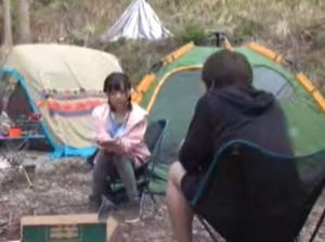 超話題のソロキャン女子に密着取材！素人娘を口説いて野外やテントでSEX