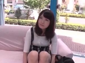 天使のように可愛くて優しすぎるプレミアム女子大生！連続筆おろし！膣内射精で童貞卒業！