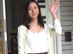 中出し凌辱！罠に堕ちたセレブ妻、！！店長に気に入られて、挙句犯●れてしまうｗｗｗｗ