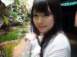 甘え上手な瞳の引力 香純ゆい！！バーチャルデート＆セックス！