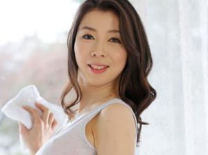 初撮りおばさん 黒崎真純！！熟女ボディが青天井でイキまくる！