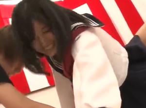 パンチラ＆ポロリてんこ盛り！負けると悶絶の罰ゲームファック！