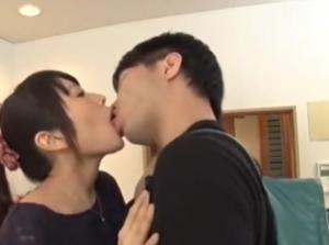 唾液と愛液の絡み合う接吻セックス!!ピストンを繰り返し中出し射精！マジでエロ杉注意ーーー❖