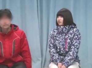 卒業旅行中の友達同士の男女が「素股マッサージ」発情チンポは我慢できず…挿入中出し暴発ｗ
