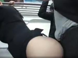 「痴●最低！」と言ってたはずが…実際痴●されたらwww痴ｶﾝでオッパイ振り乱して感じちゃうｗ