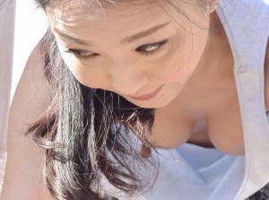 田舎の近親相姦 息子に狙われる美白五十路母！！股間を膨らませ母へと手を伸ばす！
