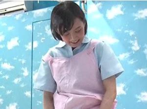 おち○ちんの悩みを心優しい現役看護学生が素股解消！生ハメ暴発される膣内射精！勃起回避不能ｗ