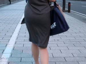 となりの銀行員 ノーパン勤務w美乳おっぱいお姉さん調教