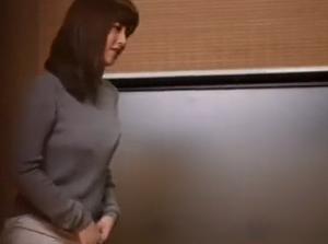 おばさんを興奮させてどうするの？露天風呂混浴で不倫ファック！