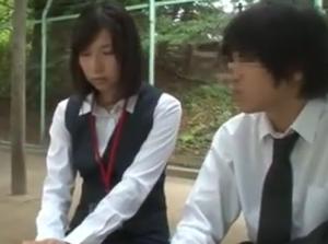 都会で一人ぼっちの孤独なOLと最後までヤレる方法！！下心を隠して近づいたらあっさりｗｗｗ