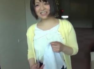 Fカップ以上の巨乳お嬢さん タオル一枚 男湯！露天風呂でエッチなゲーム