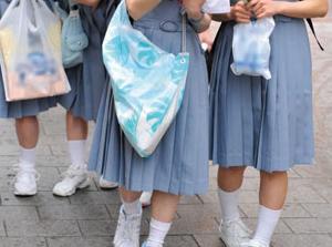 東京にやって来た田舎の素朴な修学旅行生たち！！知らない快楽の連続で都会ってすごいｗマジでエロ杉注意ーーー❖勃起回避不能ｗｗ