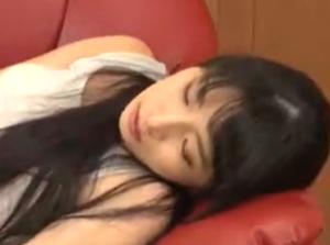 尋常じゃないほど全身超ビンカン性感帯の女性は男性に触れるだけでマ●コw発情した身体を辱められちゃうｗ