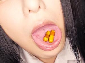 「私、お薬飲みすぎて肉便器になりました…。ガンギマリマンコとのハメ撮り膣内射精！