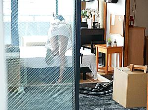 無防備姿に発情が止まらない！！！日常を覗くのが唯一の楽しみだった。掃除している時の無防備な胸にオシリ。