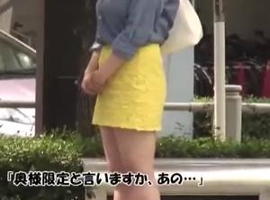 ハメ撮りされた美人奥様のエろい目つき！！ボインを揺らして中出しファック！
