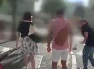 男女の友達同士 ホントに異性を意識してないか？!密室で勃起我慢できなければwww