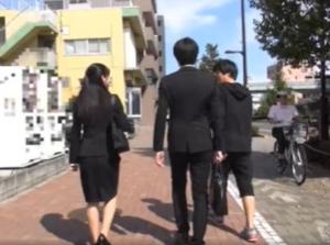 辛抱たまらず同僚セックス開始！職場の同僚同士が2人っきりの密室内で初めての相互オナニー!!