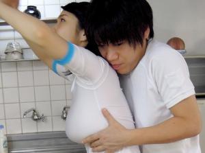 優勝したいハイレグブルマの若妻を鍛え直す！肉棒トレーニング