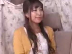 素人妻ナンパ生中出しセレブwww素人おばさんとカーセックスして膣内射精ｗ