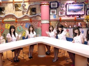 芸能界ヤリすぎ生放送！美人女優たちが激しく乱交！