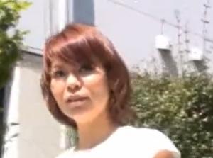 即ズボ人妻 ドスケベ全開の欲求不満ヤリマン妻！ハメ狂う即ハメ３Ｐ不倫ファック！
