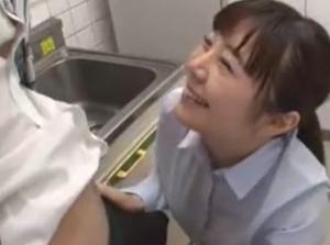 完熟生保レディの中出し契約テクニッwエロボディを駆使して契約！