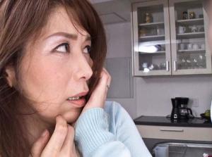 種付け義母 義理の母をハメ放題で種付け!!プレスでどっぷり中出し！マジでエロ杉注意ーーー❖