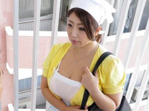 爆乳家政婦さん×エロガキ！！チンポをおっ勃てイタズラ開始！勃起回避不能ｗｗ