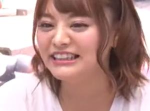 NTR 彼氏までミラー越し30cmの距離で密着泡マッサージ体験！巨乳おっぱい彼女を寝取り！