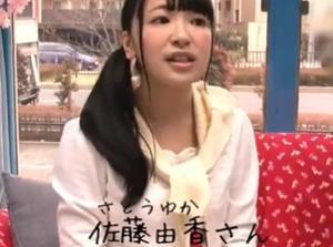 花見でホロ酔い気分の大学生男女が‘腰振り500回！！あっさり快楽に負けて膣内射精ファックｗ