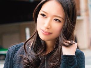 セレブタウンの奥にHなアンケート！寝取り中出しカーセックス！