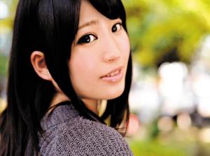 顔は芸能人！？カラダはぽっちゃり！！乳揺れさせながら膣内射精