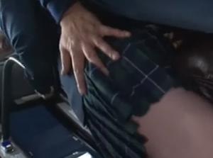 制服越しにねっとり乳揉み痴漢！！嫌がりながらもカラダは火照り始め…