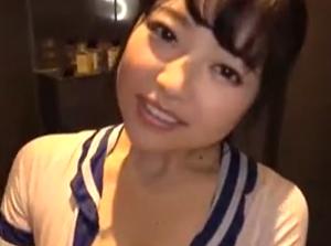 自分のオナネタを撮影されたがるこじらせ系ど変態投稿映像ww美少女と変態コスで膣内射精SEX