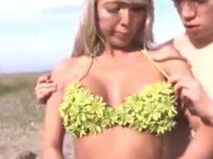 素人ナンパ爆乳スペルマワゴンが行く！！w焼け跡チェックついでにエロ奉仕させる