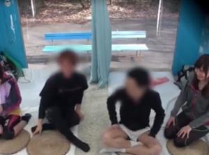 先輩と後輩女子大生がカーテン1枚隔てて2組同時にHなゲーム！ハメまくる２組の男女！マジでエロ杉注意ーーー❖勃起回避不能ｗ