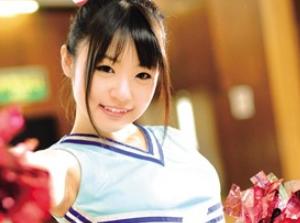 つぼみちゃんはチア部で頑張る女の子!!元気にするコスプレセックス！
