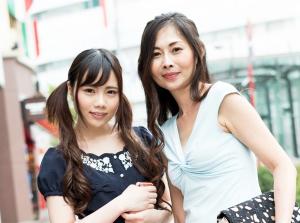 淫乱母娘ナンパ やっぱり親子！変態母子にそろって中出し！勃起回避不能ｗｗｗ