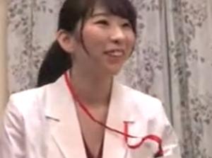 素人さん検証企画 看護士以上にスケベなのは実は薬剤師さんだった！お姉さんを誘い、偽の媚薬で強制発情させるｗ